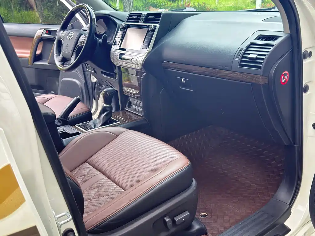 Toyota Prado (Import) — миниатюра 13