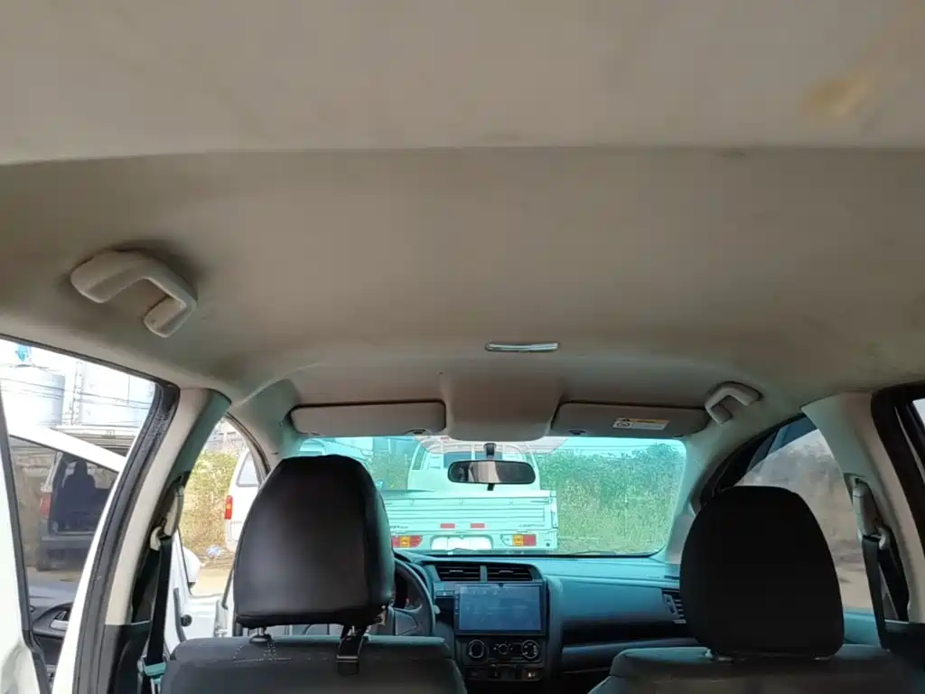 Honda Fit — миниатюра 18