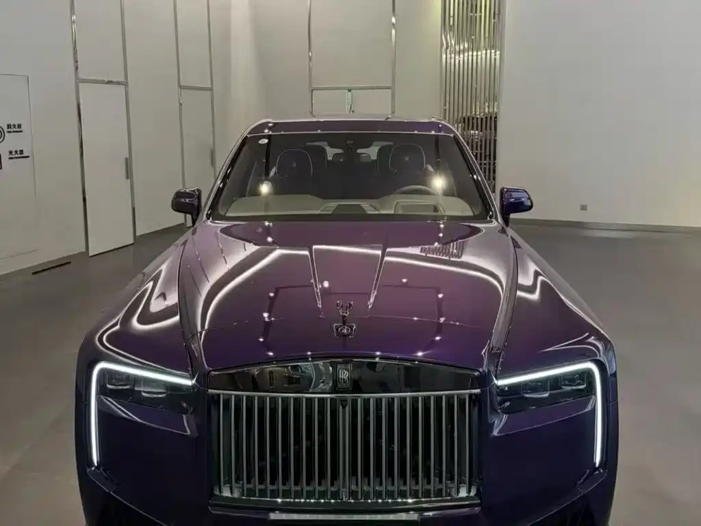 Купить Rolls-Royce Cullinan