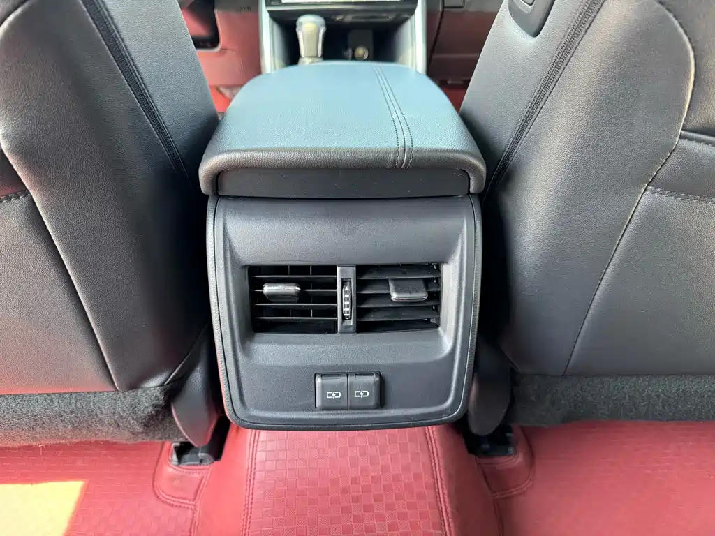 Toyota Avalon — миниатюра 14