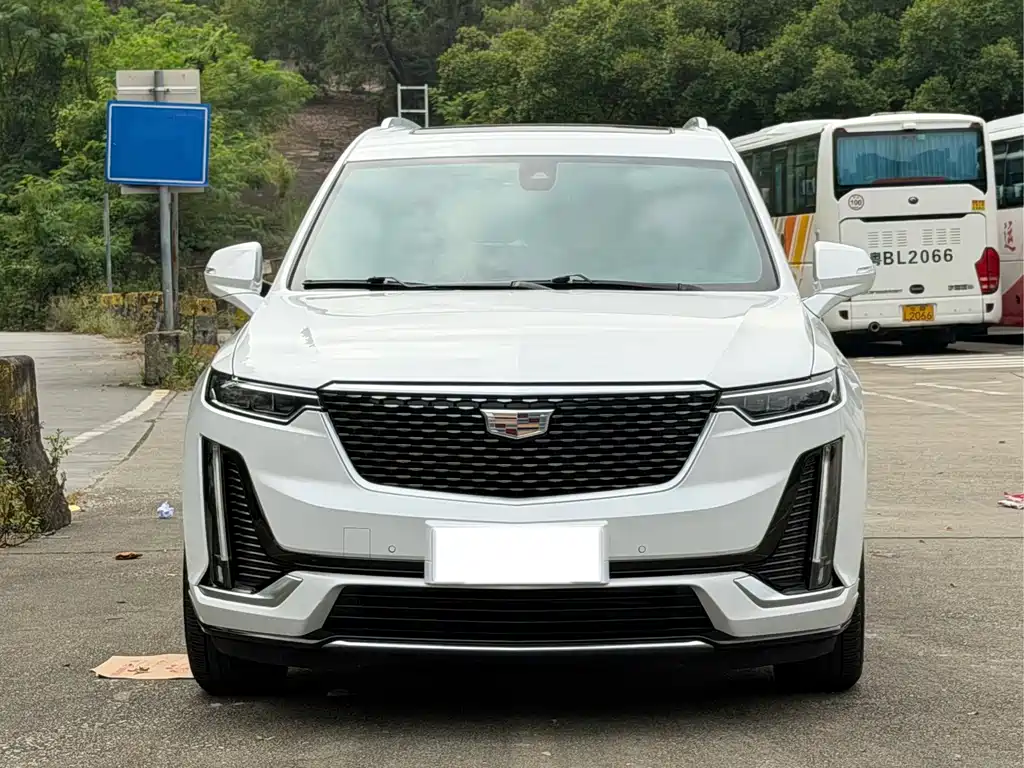 Cadillac XT6 — миниатюра 2