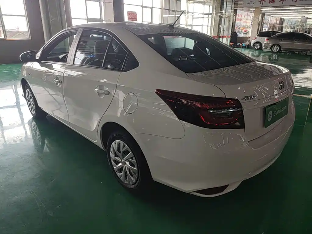 Toyota Vios — миниатюра 5