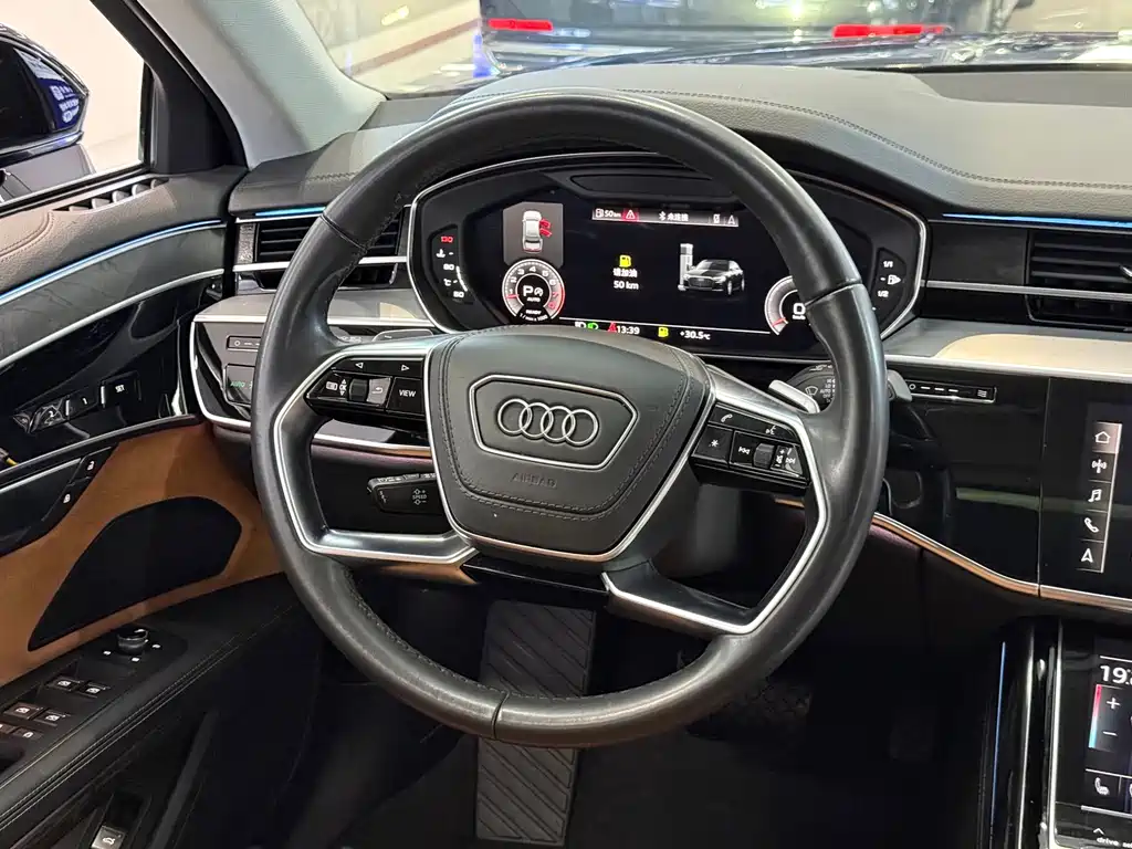 Audi A8 — миниатюра 5