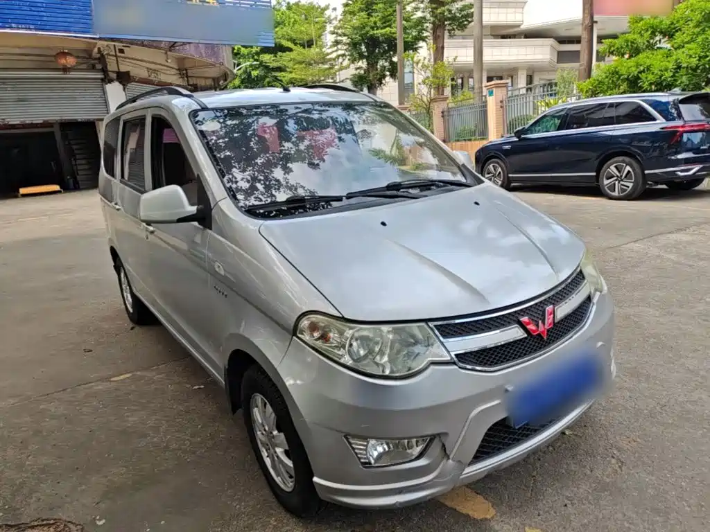 Wuling Hongguang — миниатюра 4