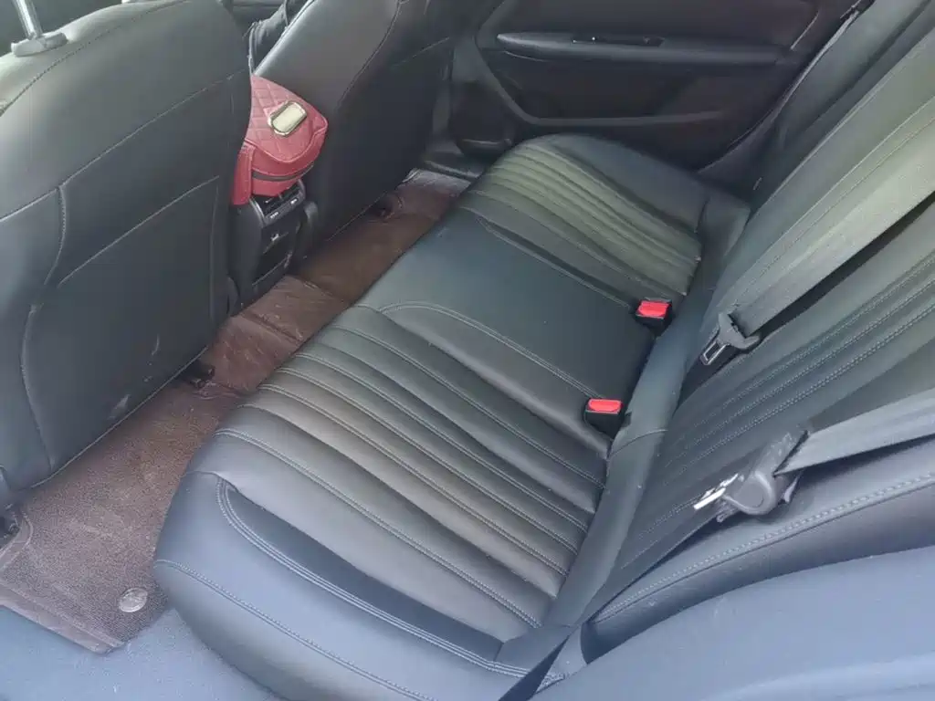 Peugeot 408 — миниатюра 17