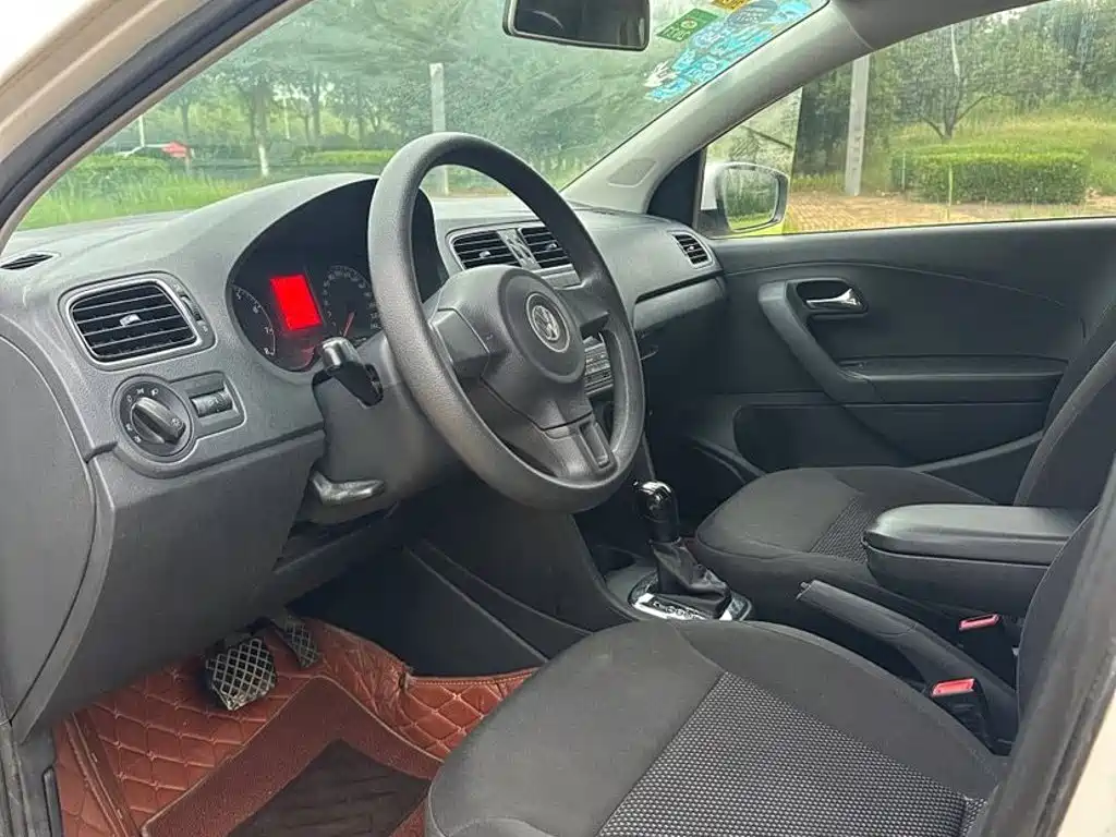 Volkswagen Polo — миниатюра 8