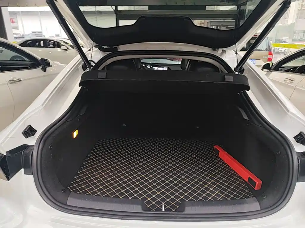 Changan UNI-V iDD — миниатюра 19