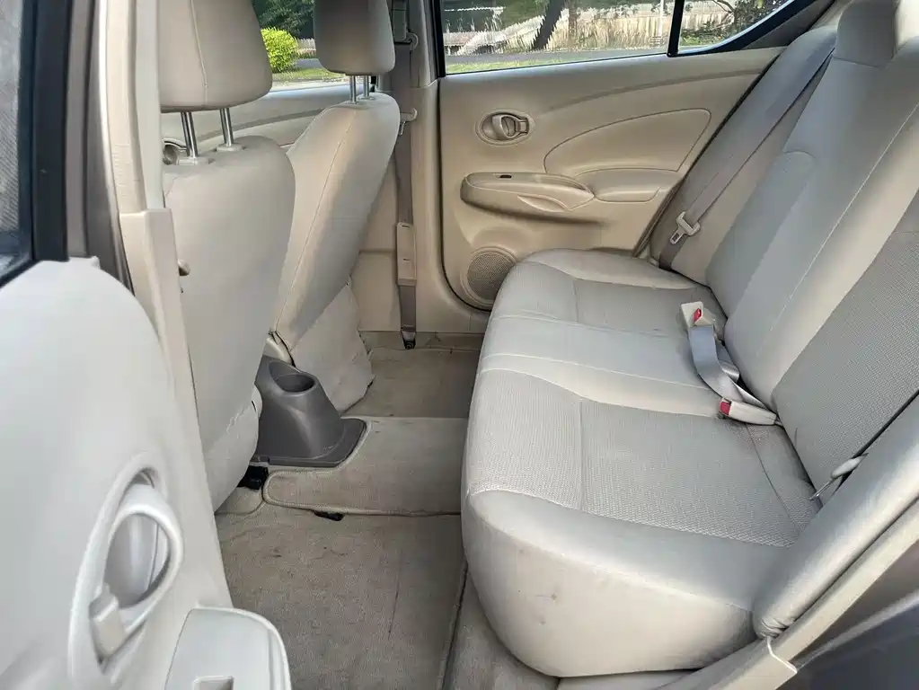Nissan Sunny — миниатюра 11