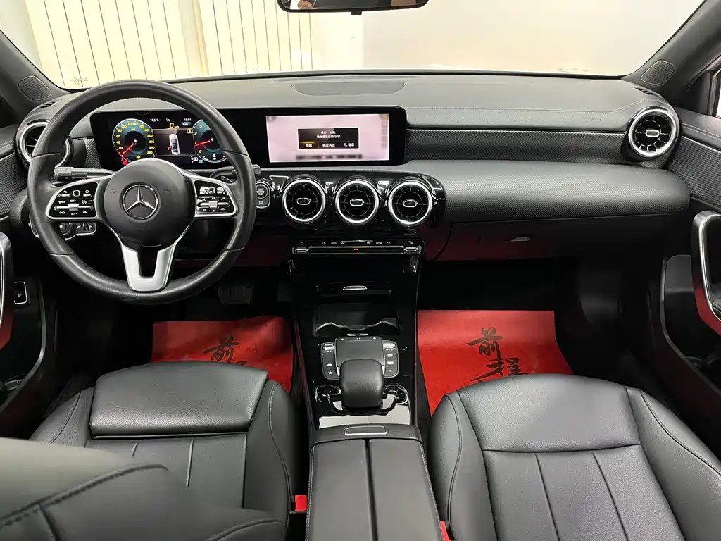 Mercedes-Benz A-Class — миниатюра 10