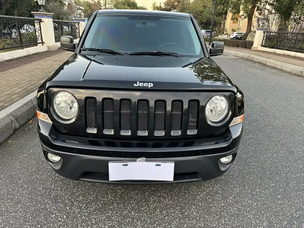 Jeep Patriot — миниатюра 2