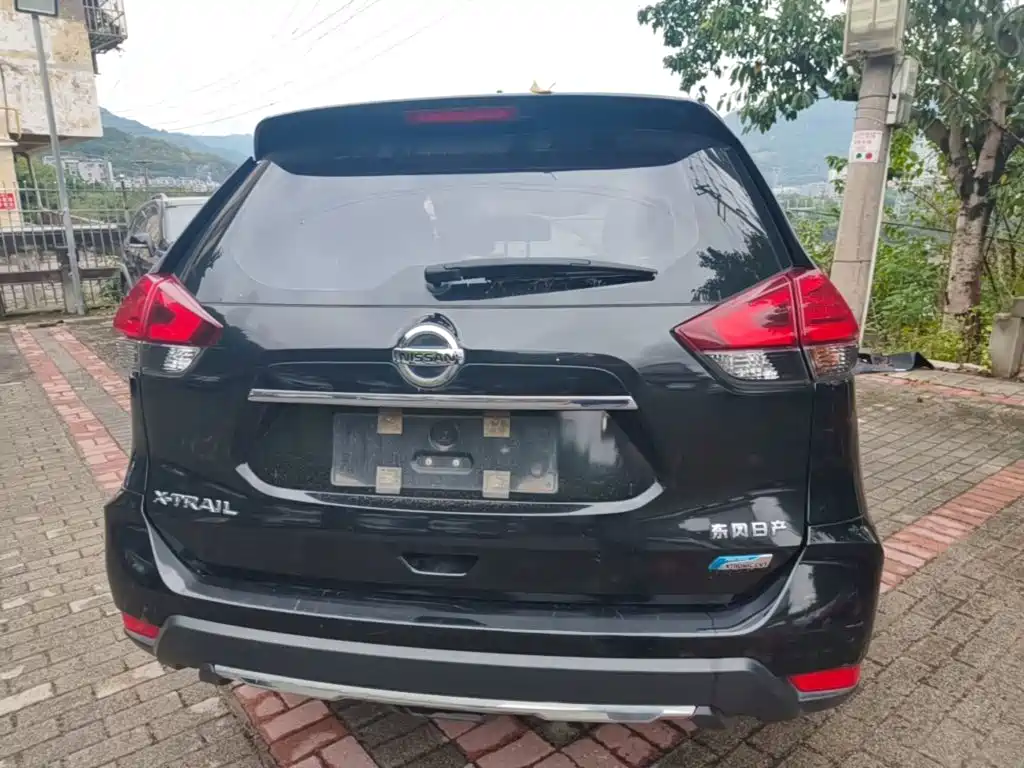 Nissan X-Trail — миниатюра 6