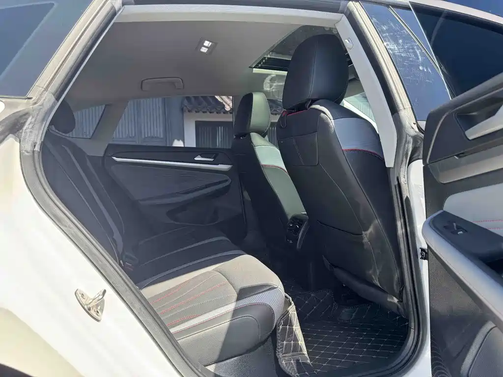 Volkswagen Lamando — миниатюра 10