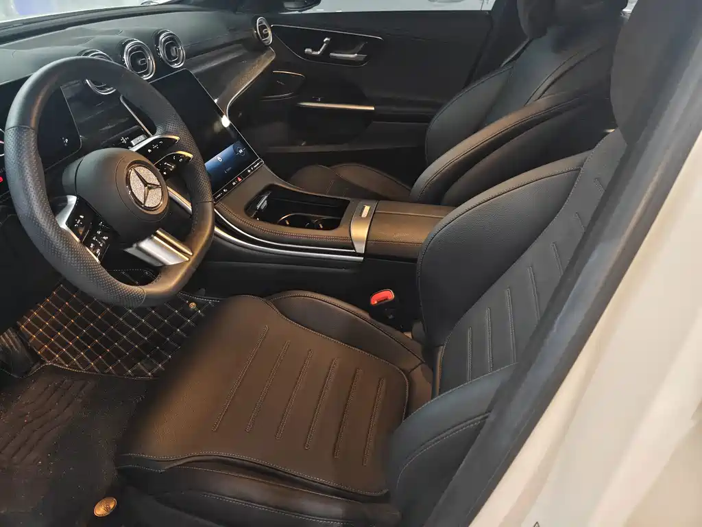 Mercedes-Benz C-Class — миниатюра 5