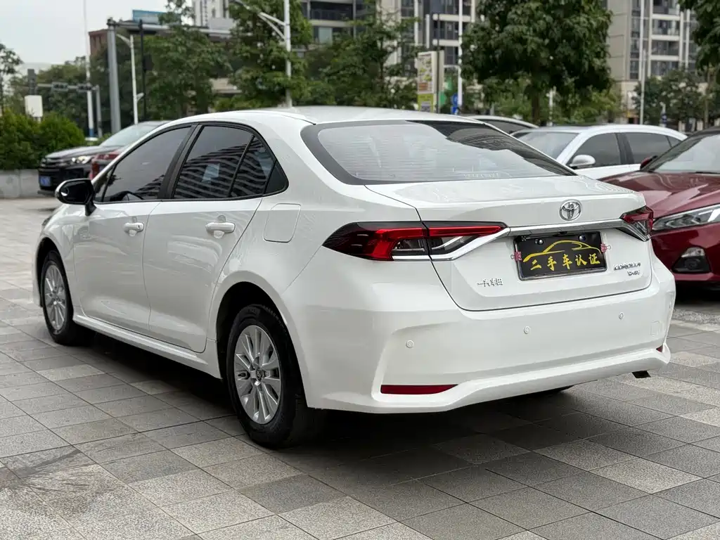 Toyota Corolla — миниатюра 4