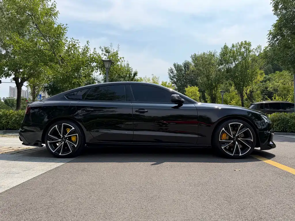 Audi A5 (Import) — миниатюра 8