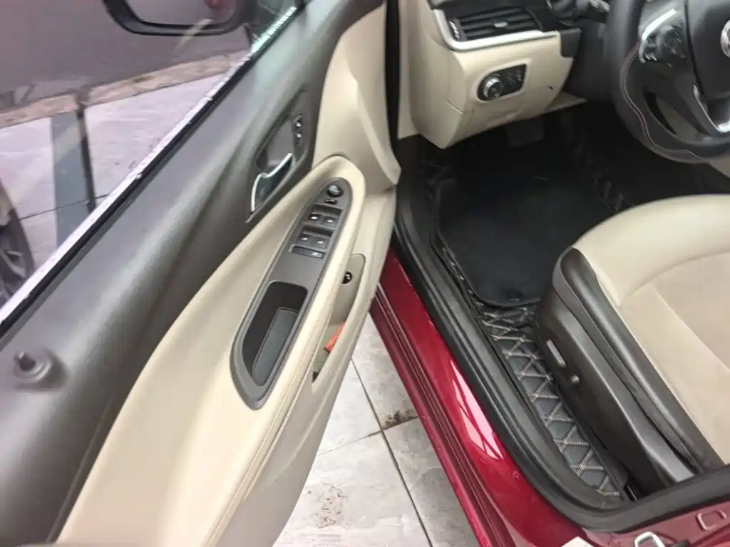 Buick Verano — миниатюра 16