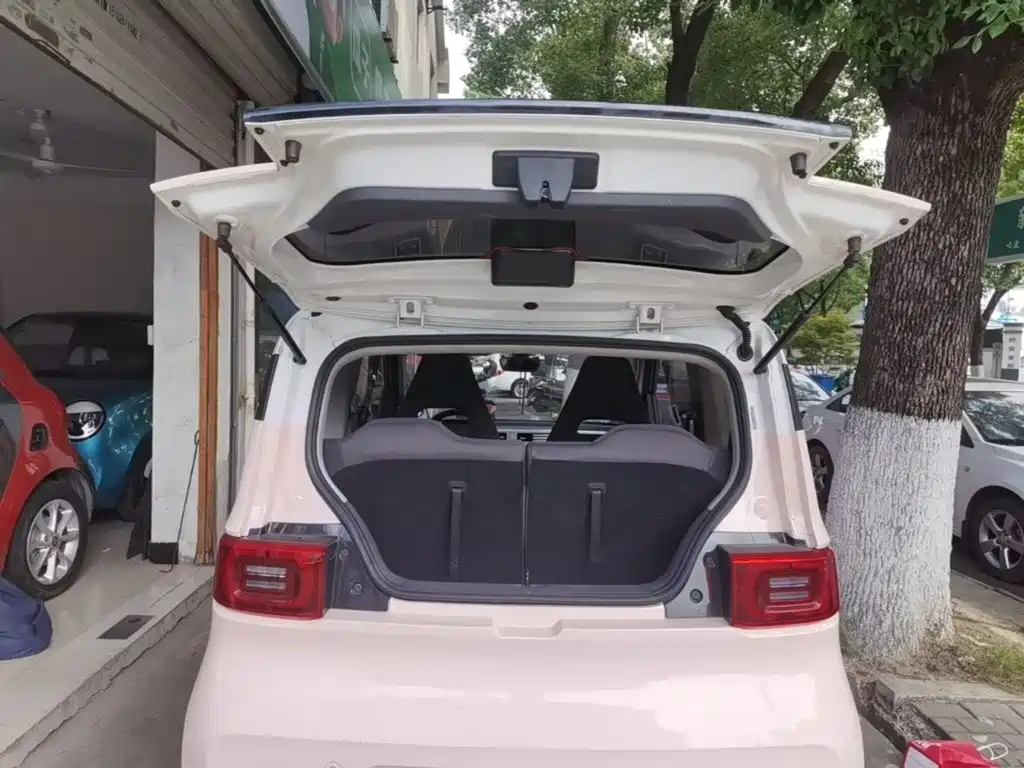 Wuling MINIEV — миниатюра 19