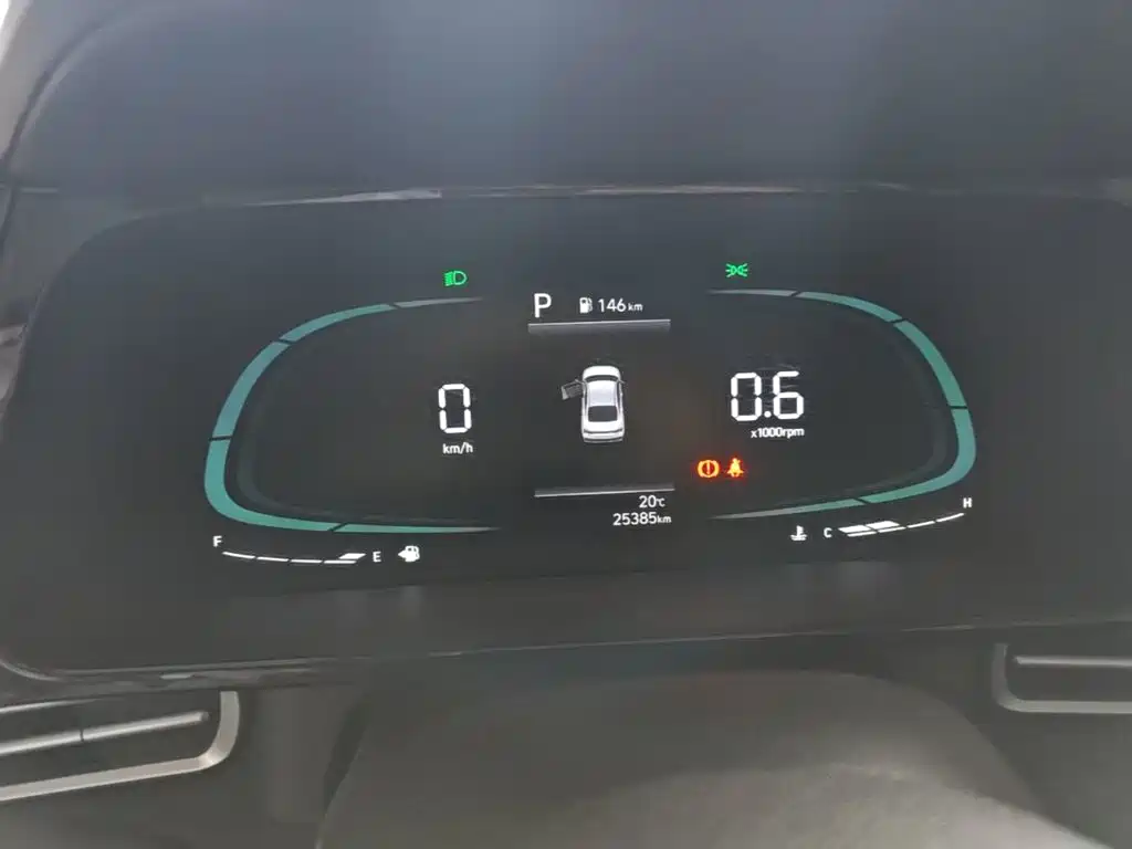 Hyundai Elantra — миниатюра 12