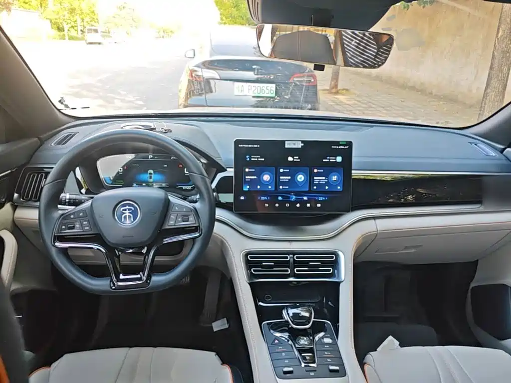 BYD PLUS New Energy — миниатюра 10