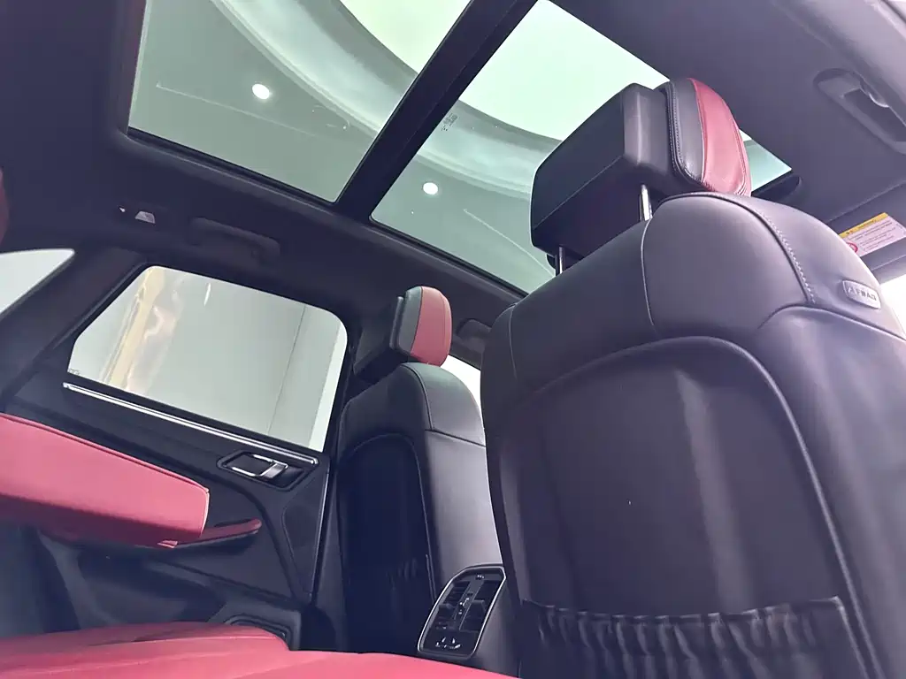 Porsche Macan — миниатюра 15
