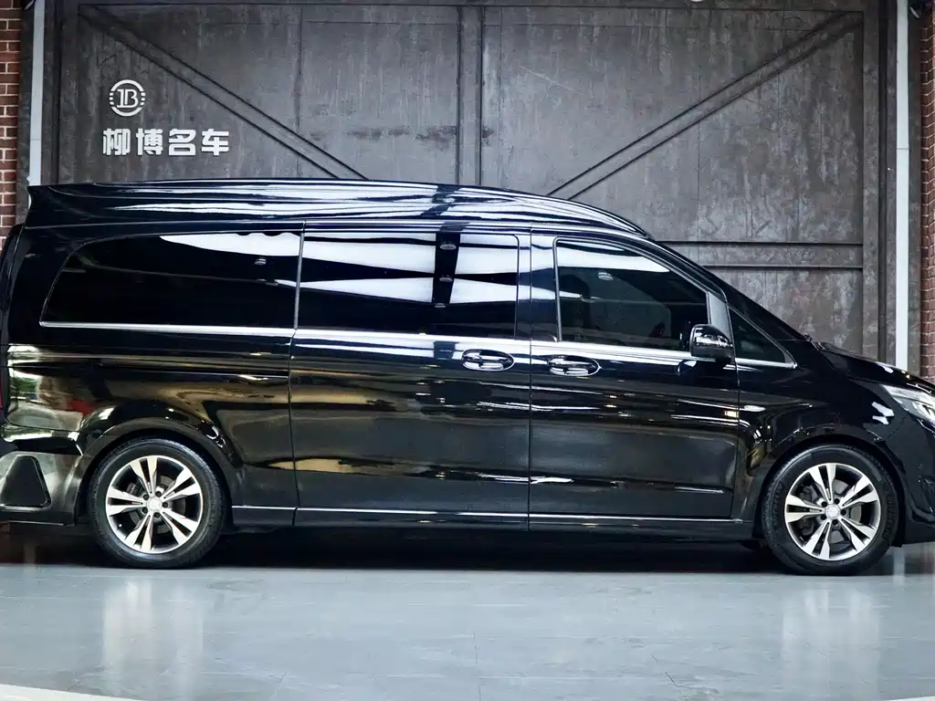 Mercedes-Benz V-Class — миниатюра 4