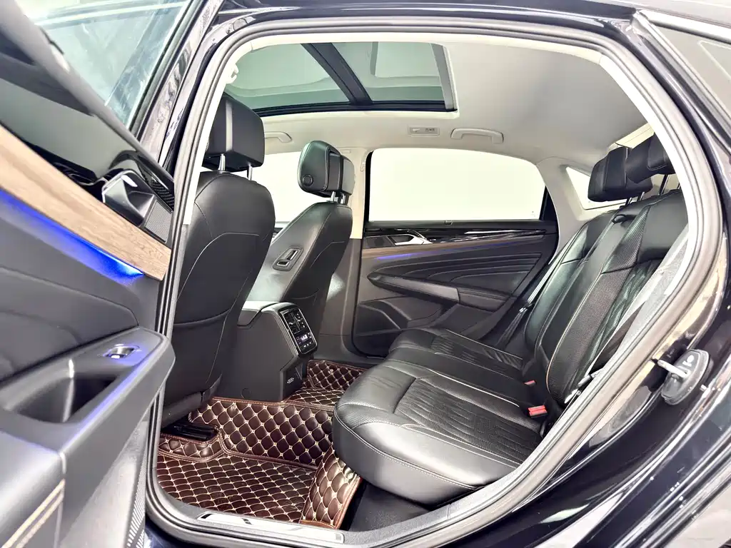 Volkswagen Passat — миниатюра 5