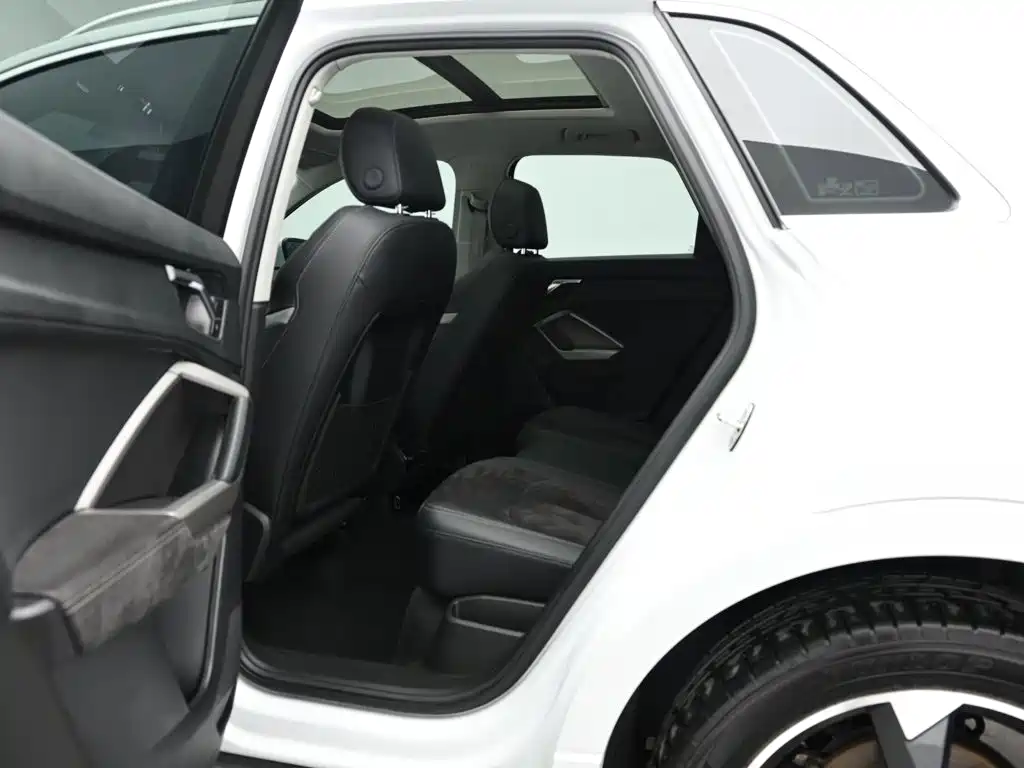 Audi Q3 — миниатюра 14