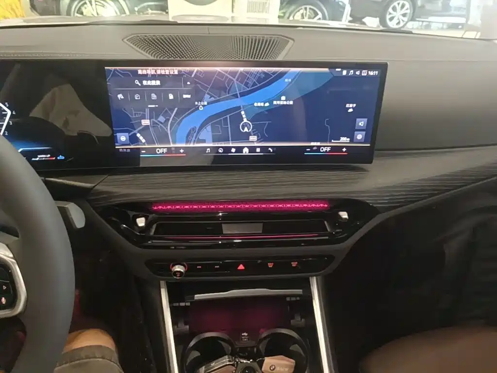 BMW 3 Series — миниатюра 13