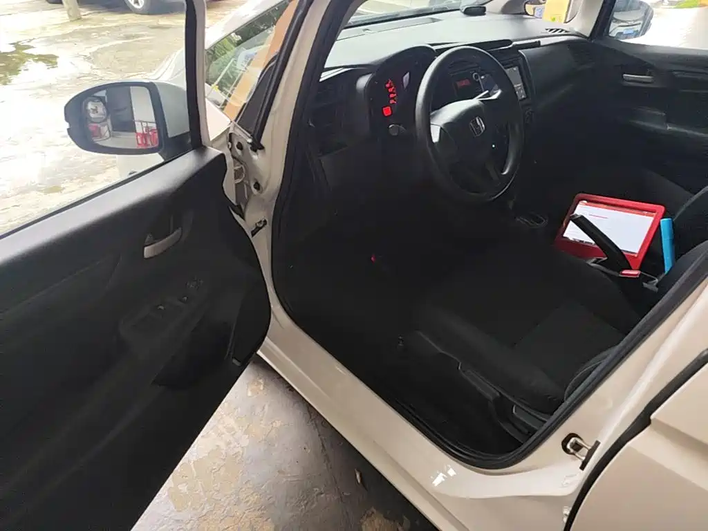 Honda Fit — миниатюра 16