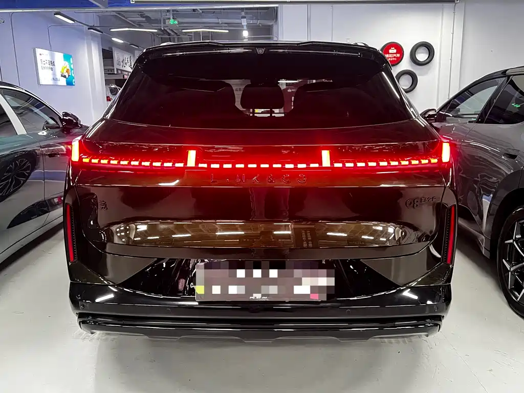 Lynk & Co 08 EM-P — миниатюра 12