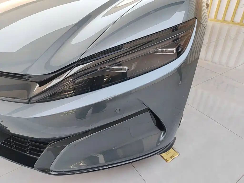 BYD Han L — миниатюра 24