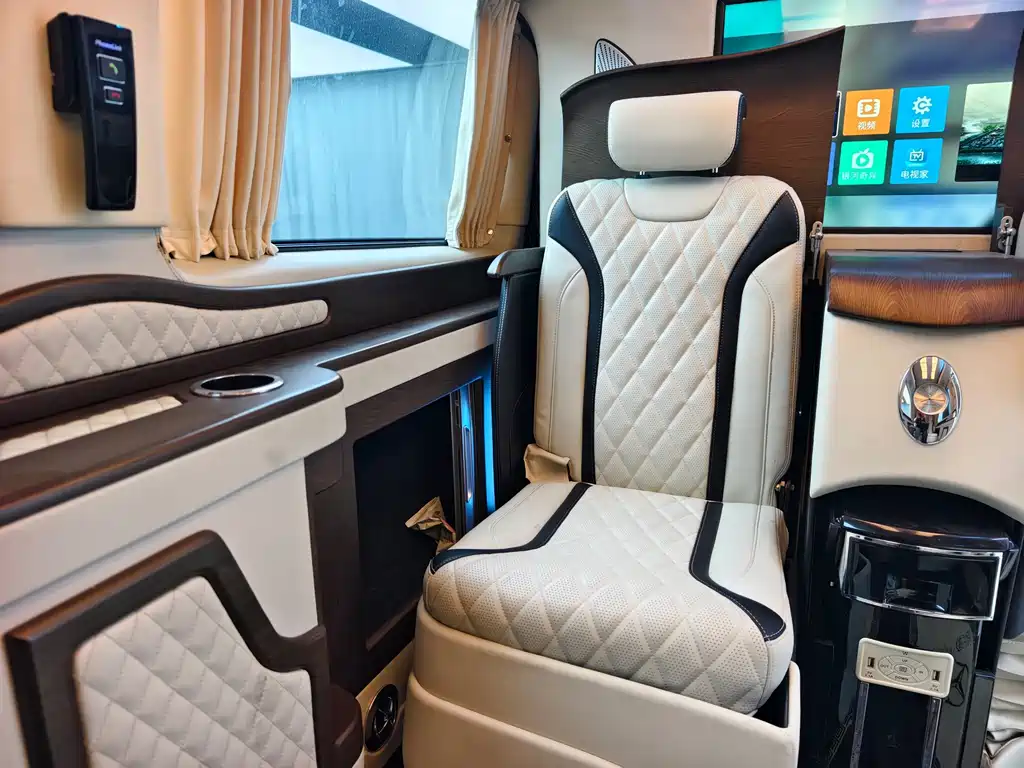 Mercedes-Benz Vito — миниатюра 23