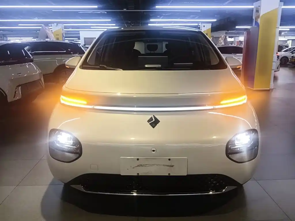 Baojun Yunduo — миниатюра 3