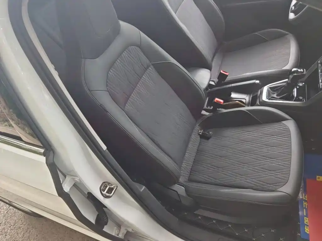 Volkswagen T-Cross — миниатюра 25