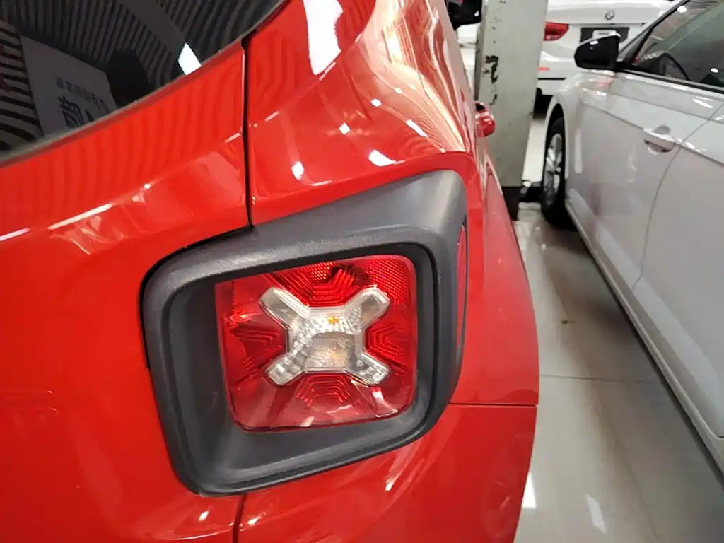 Jeep Renegade — миниатюра 8
