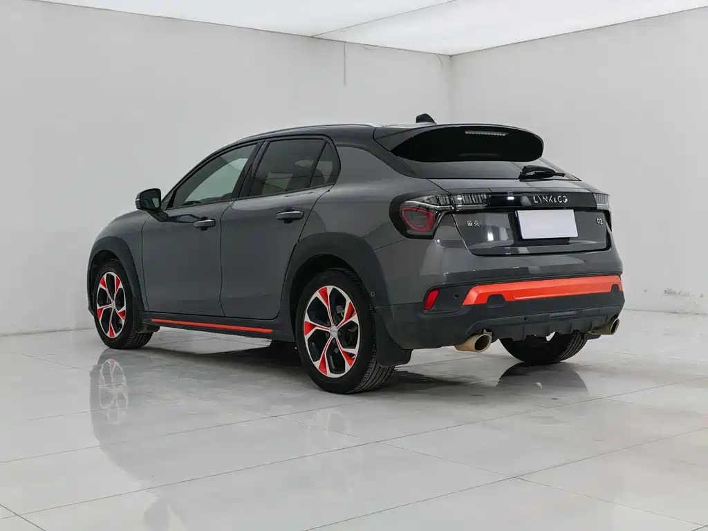 Lynk & Co 02 2018 1.5T DCT Pro V
