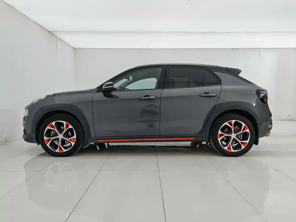 Lynk & Co 02 2018 1.5T DCT Pro V