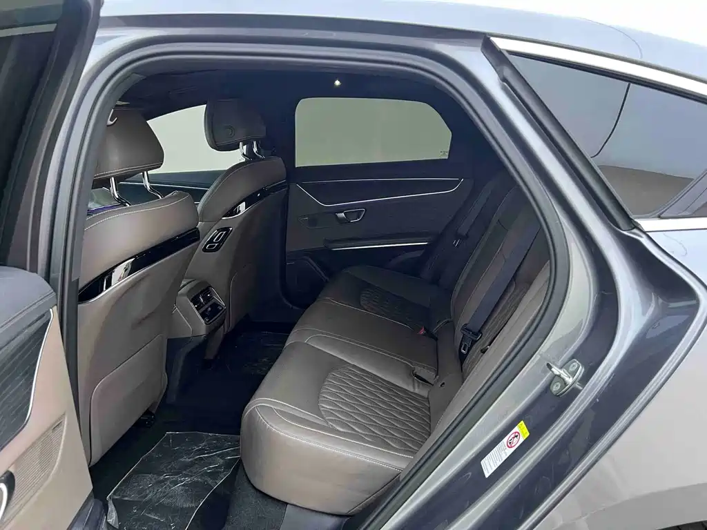 BYD Han — миниатюра 5