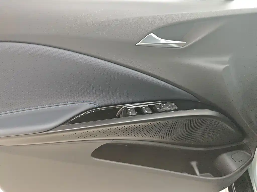Buick Velite 6 — миниатюра 6