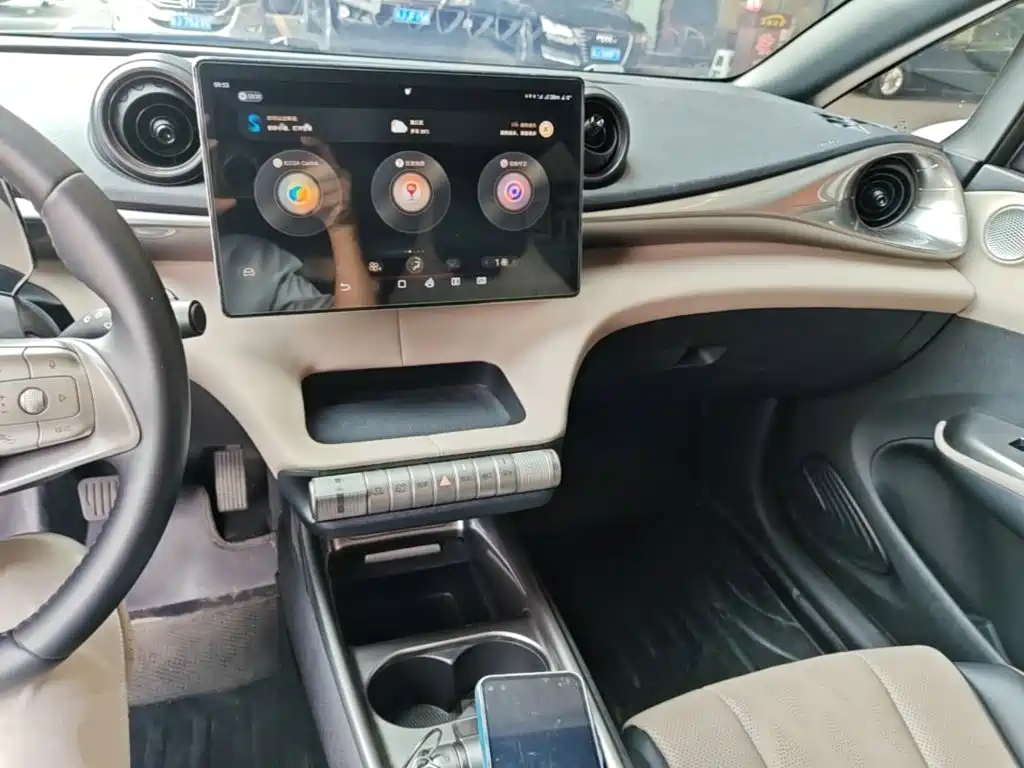 BYD Dolphin — миниатюра 10
