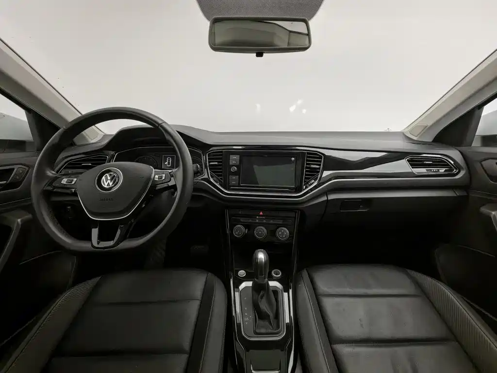 Volkswagen T-Roc — миниатюра 5