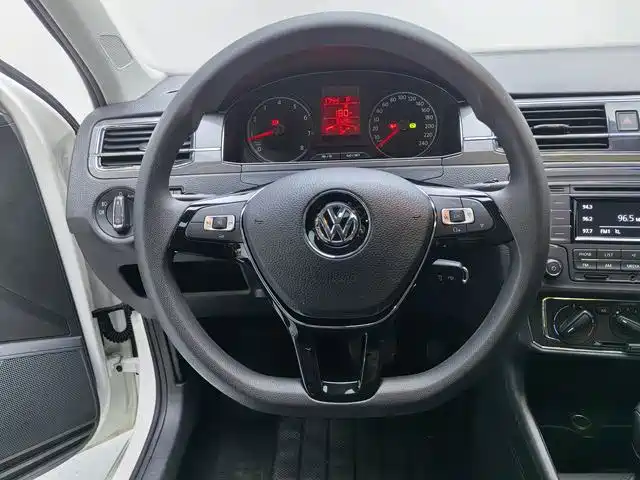 Volkswagen Santana — миниатюра 9