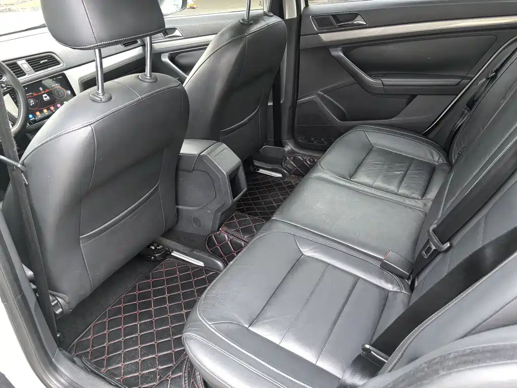 Volkswagen Lavida 2015 1.6L AT Comfort