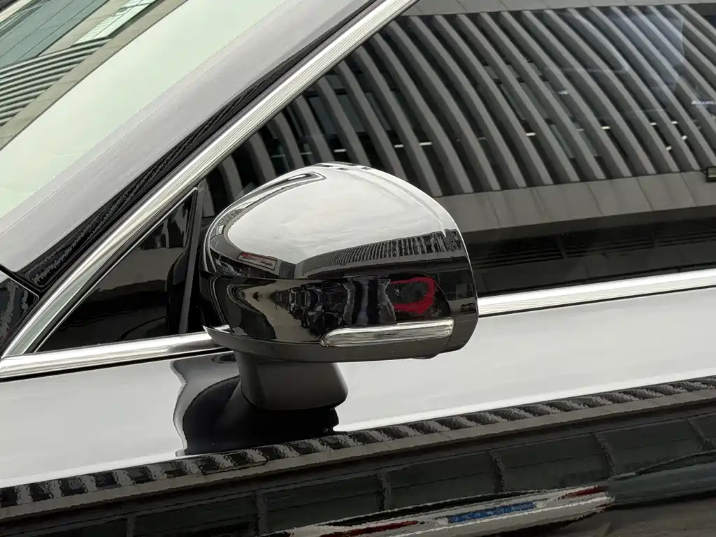 Volvo XC90 — миниатюра 11
