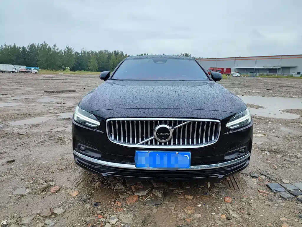 Volvo S90 — миниатюра 2