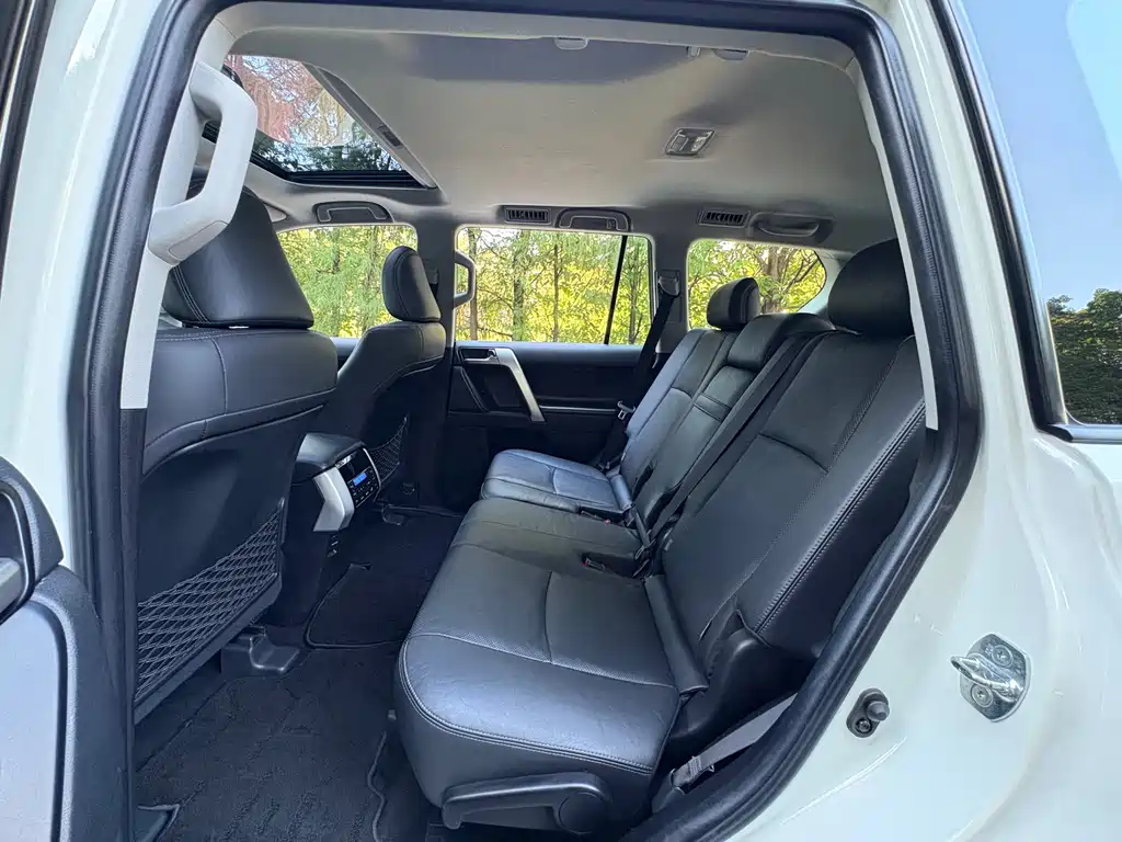 Toyota Prado — миниатюра 9