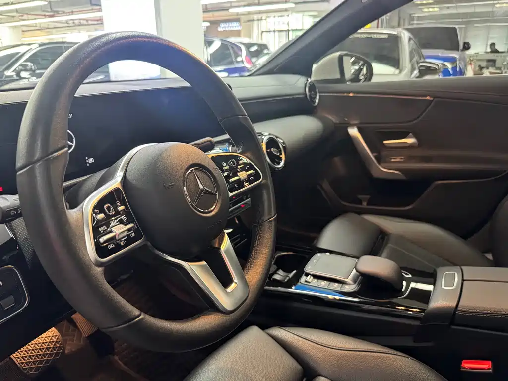 Mercedes-Benz A-Class — миниатюра 5