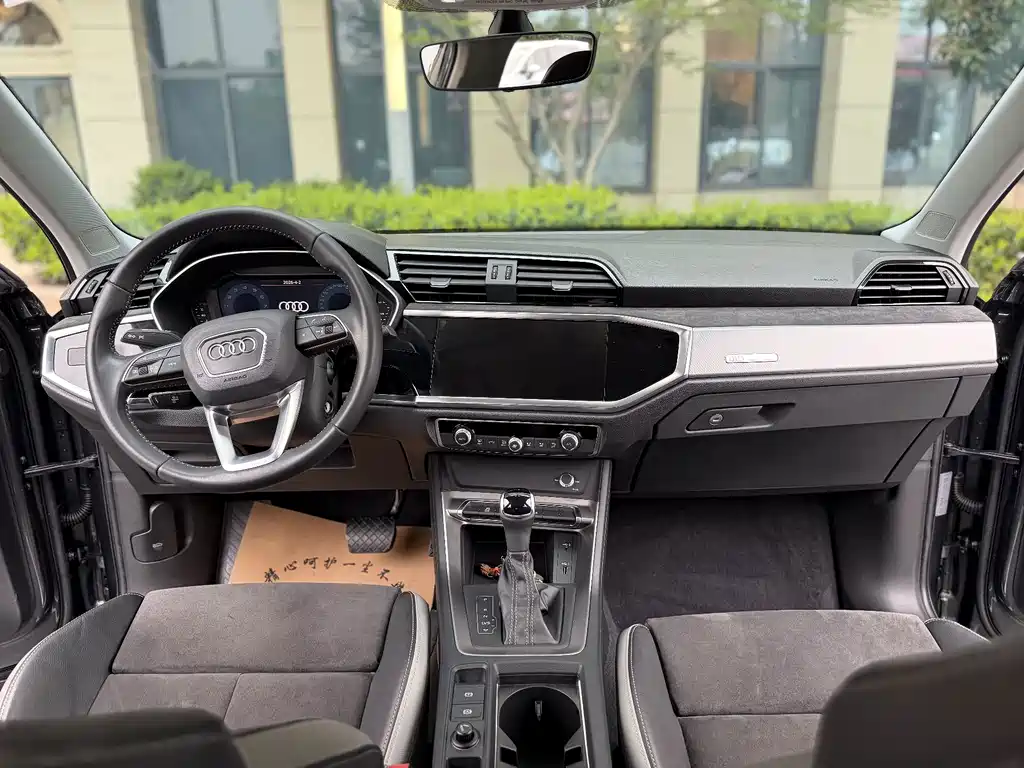 Audi Q3 — миниатюра 5