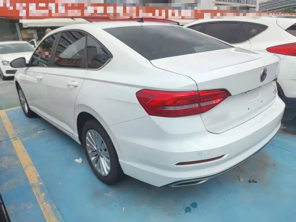 Volkswagen Lavida — миниатюра 5