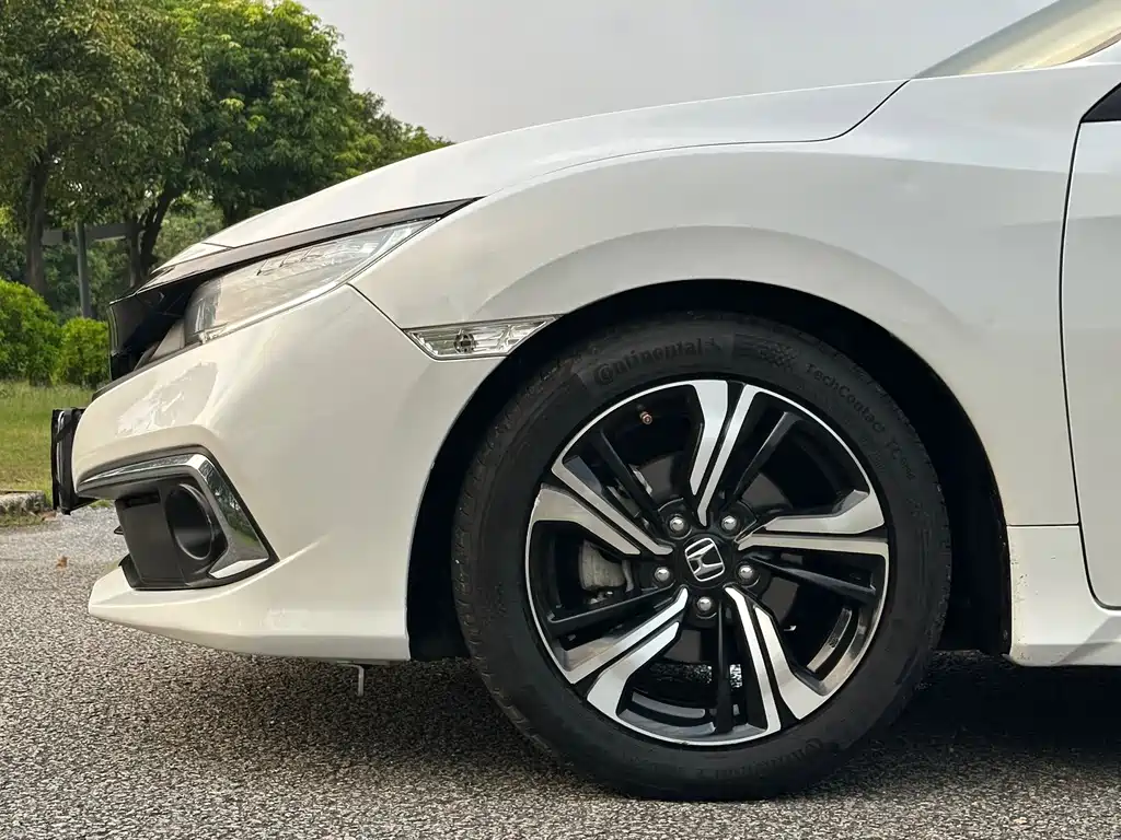 Honda Civic — миниатюра 12
